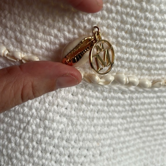 GC Maison Michel Axel shell-embellished knitted bucket hat white size small - Picture 5 of 8